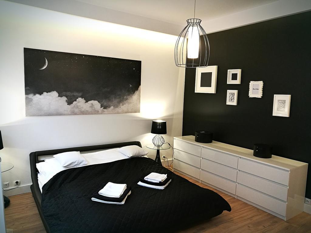 Black&White Apartment- Wierzbowa 5 ポズナン エクステリア 写真