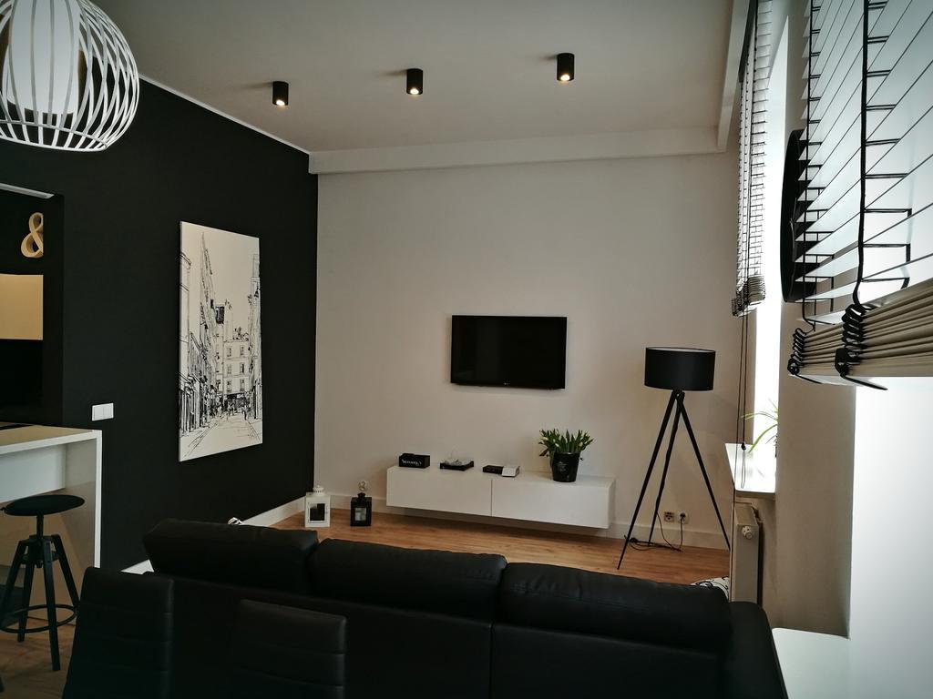 Black&White Apartment- Wierzbowa 5 ポズナン エクステリア 写真